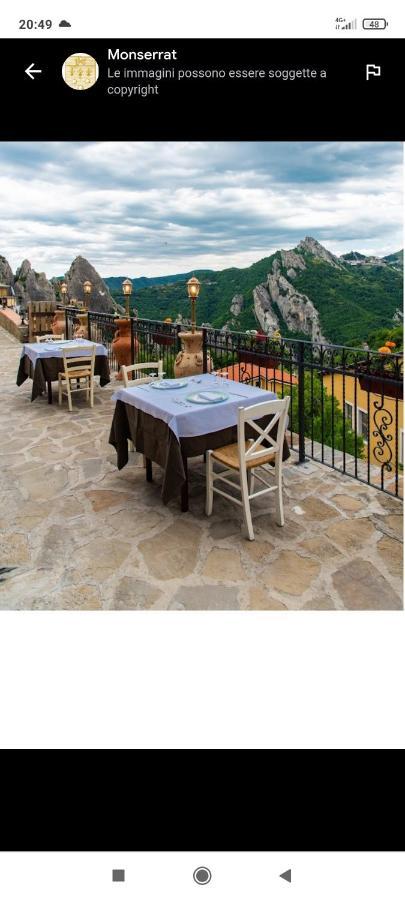 Bed and Breakfast Monserrat à Castelmezzano Extérieur photo