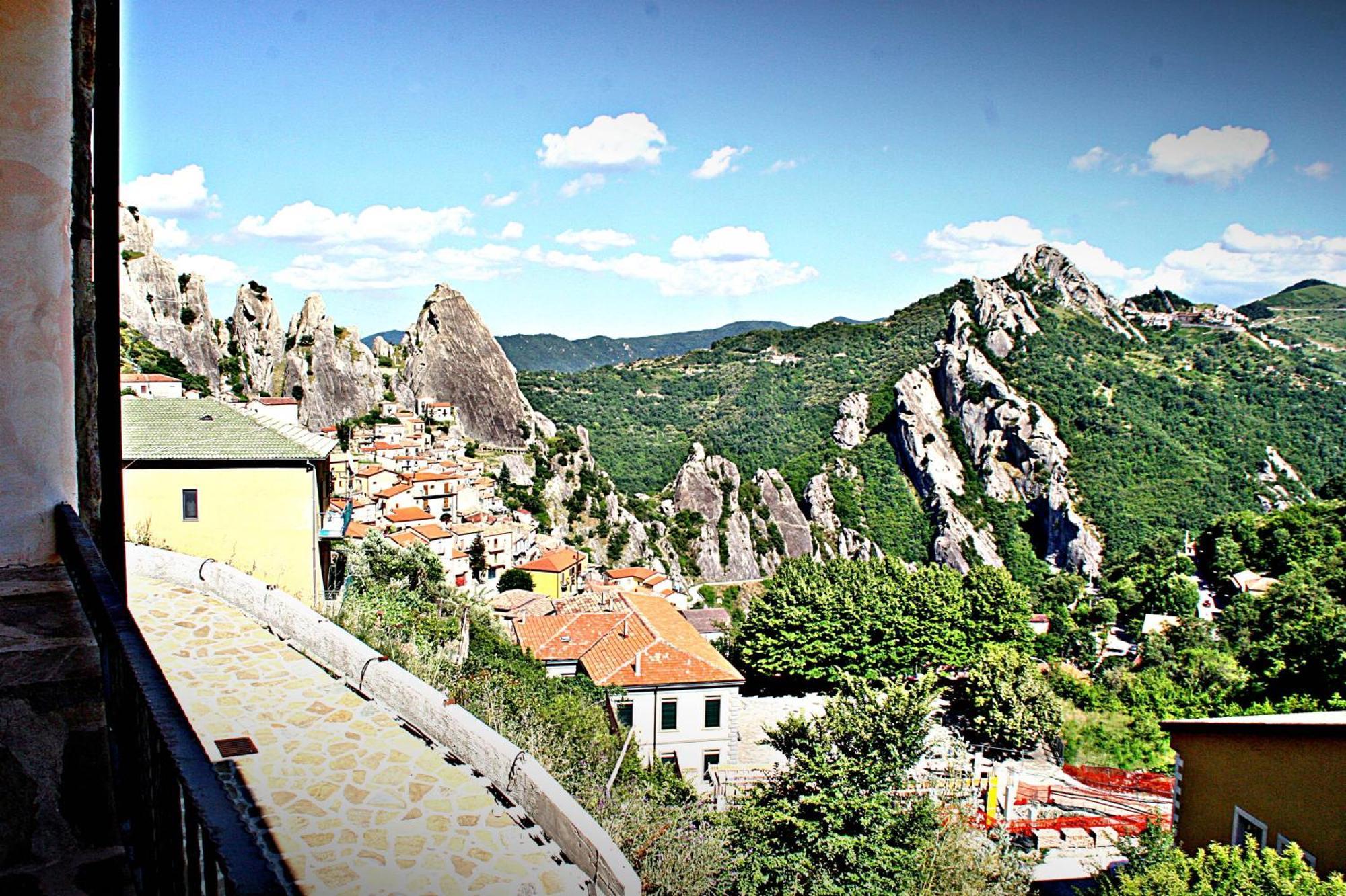 Bed and Breakfast Monserrat à Castelmezzano Chambre photo