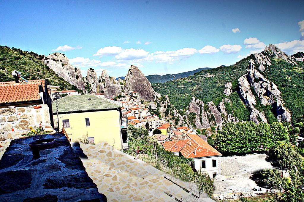 Bed and Breakfast Monserrat à Castelmezzano Extérieur photo