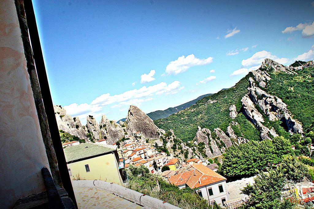 Bed and Breakfast Monserrat à Castelmezzano Extérieur photo