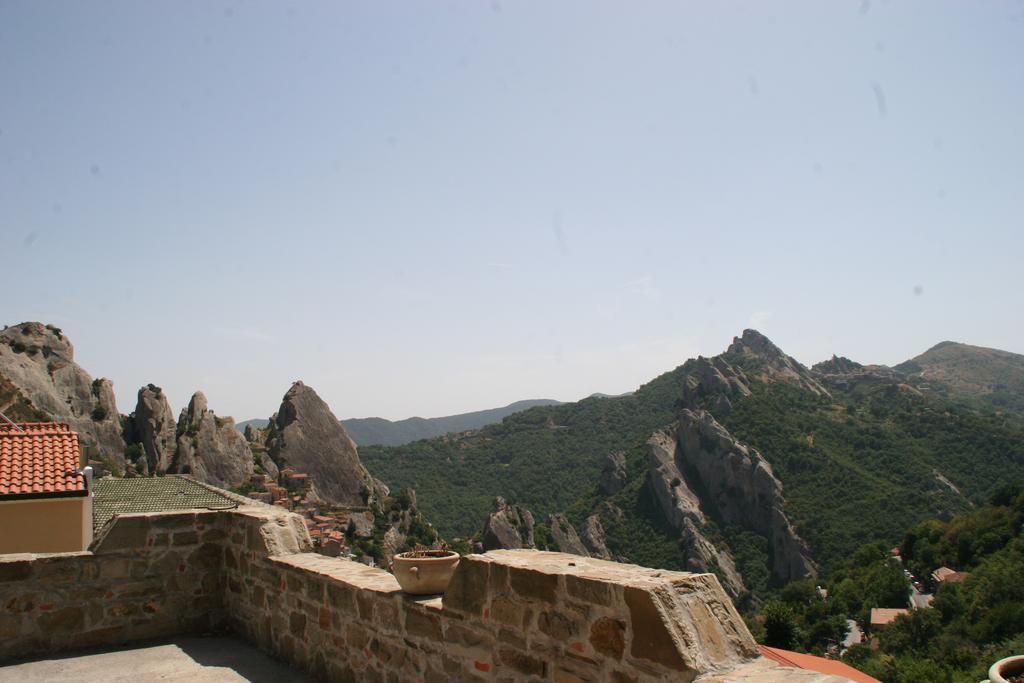 Bed and Breakfast Monserrat à Castelmezzano Extérieur photo