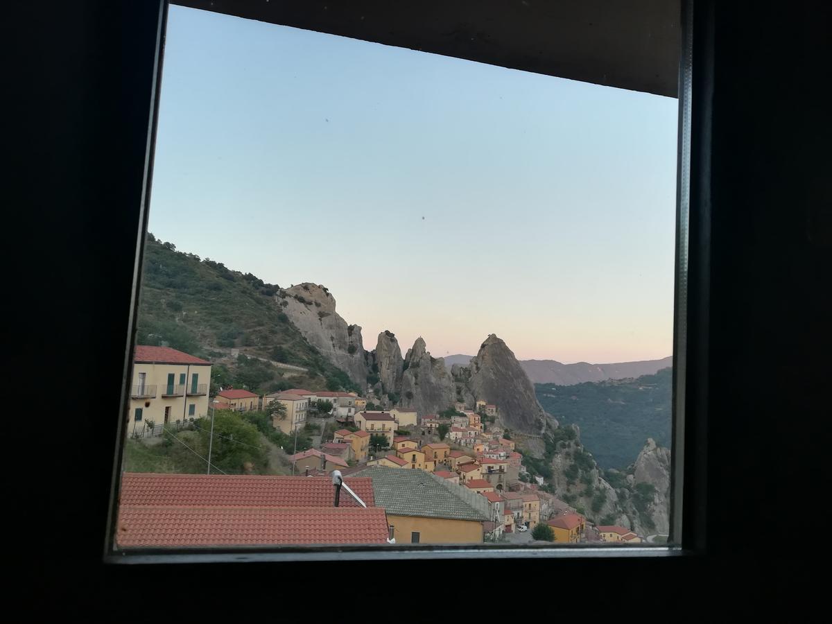 Bed and Breakfast Monserrat à Castelmezzano Extérieur photo